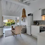 Marquerite Moraira, 5 Minutes From Villa *