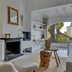 Marquerite Moraira, 5 Minutes From *