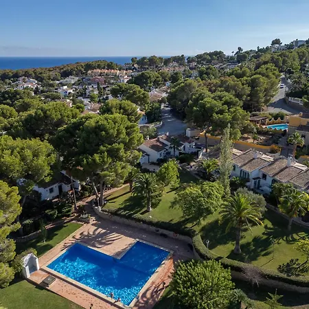 Villa Marquérite Moraira, 5 Minutes From *