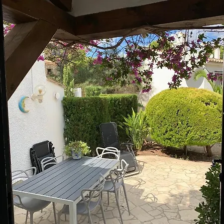 Marquerite Moraira, 5 Minutes From *
