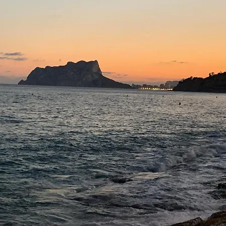 Marquerite Moraira, 5 Minutes From Teulada